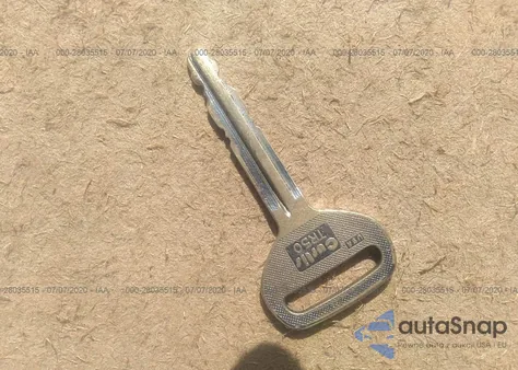 1996 Toyota Avalon Xl/Xls z USA, uszkodzony, nr VIN 4T1BF12B8TU099817